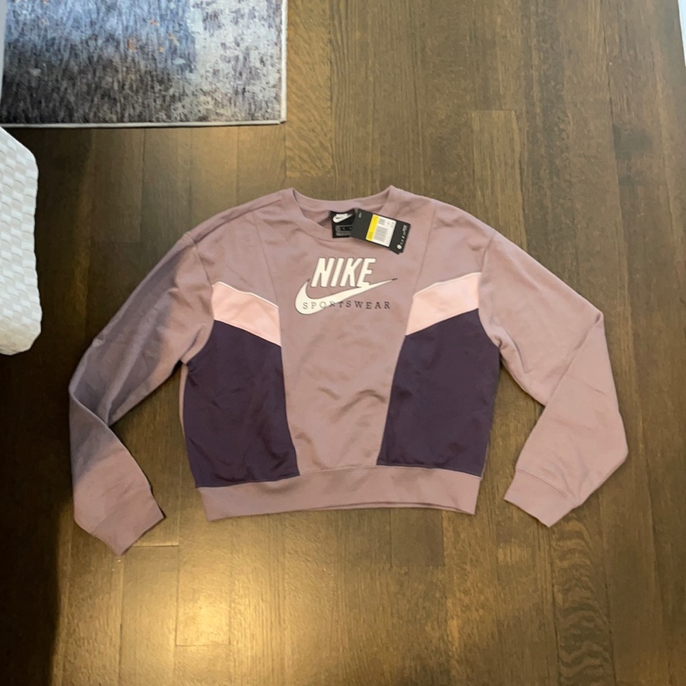 NIKE sweater